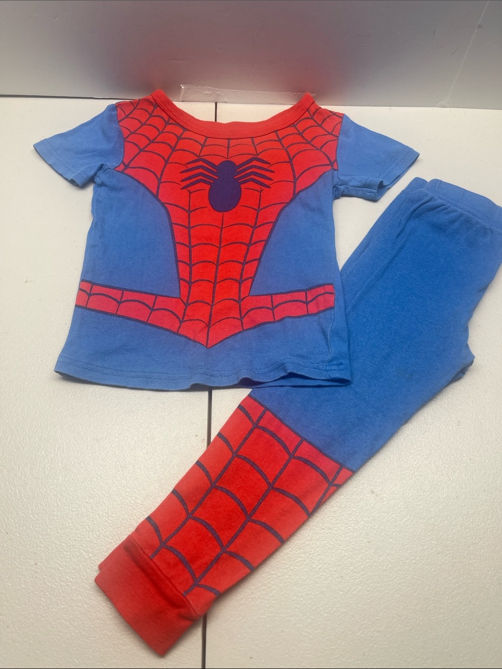 Bundle of 3 pajamas. Size 4T - Picture 6 of 7